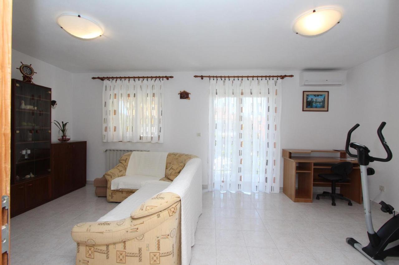 Apartments Denise โรวีน ภายนอก รูปภาพ