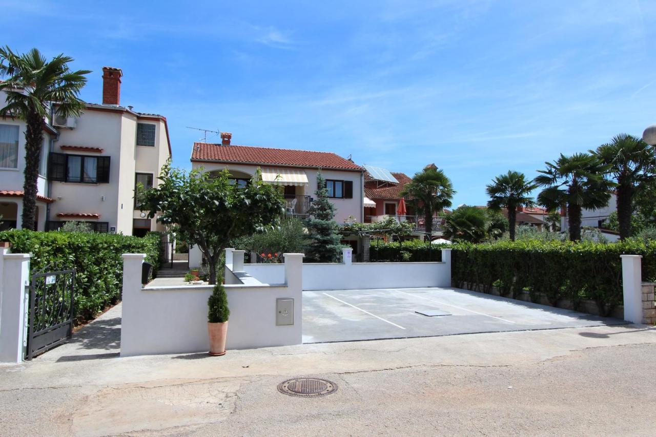 Apartments Denise โรวีน ภายนอก รูปภาพ