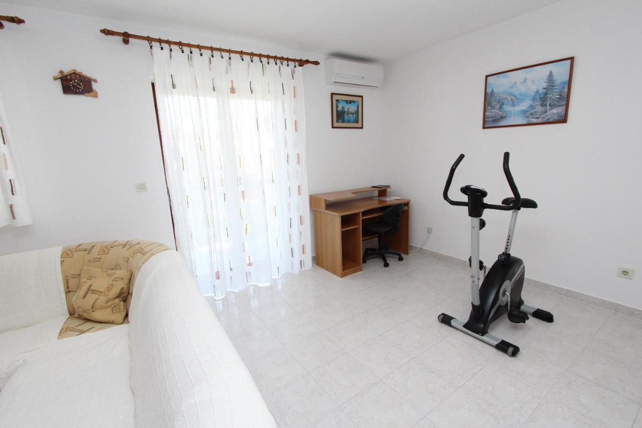Apartments Denise โรวีน ภายนอก รูปภาพ