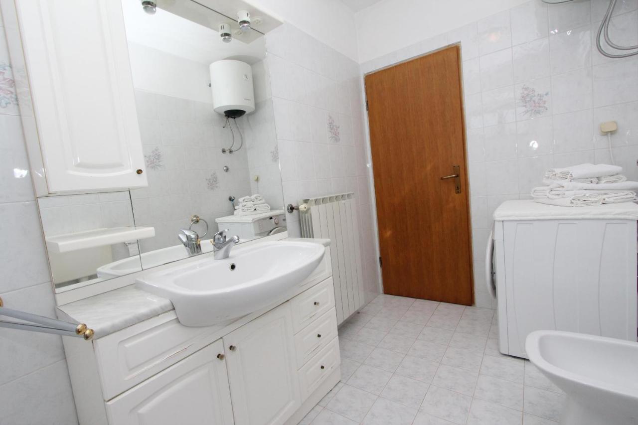 Apartments Denise โรวีน ภายนอก รูปภาพ