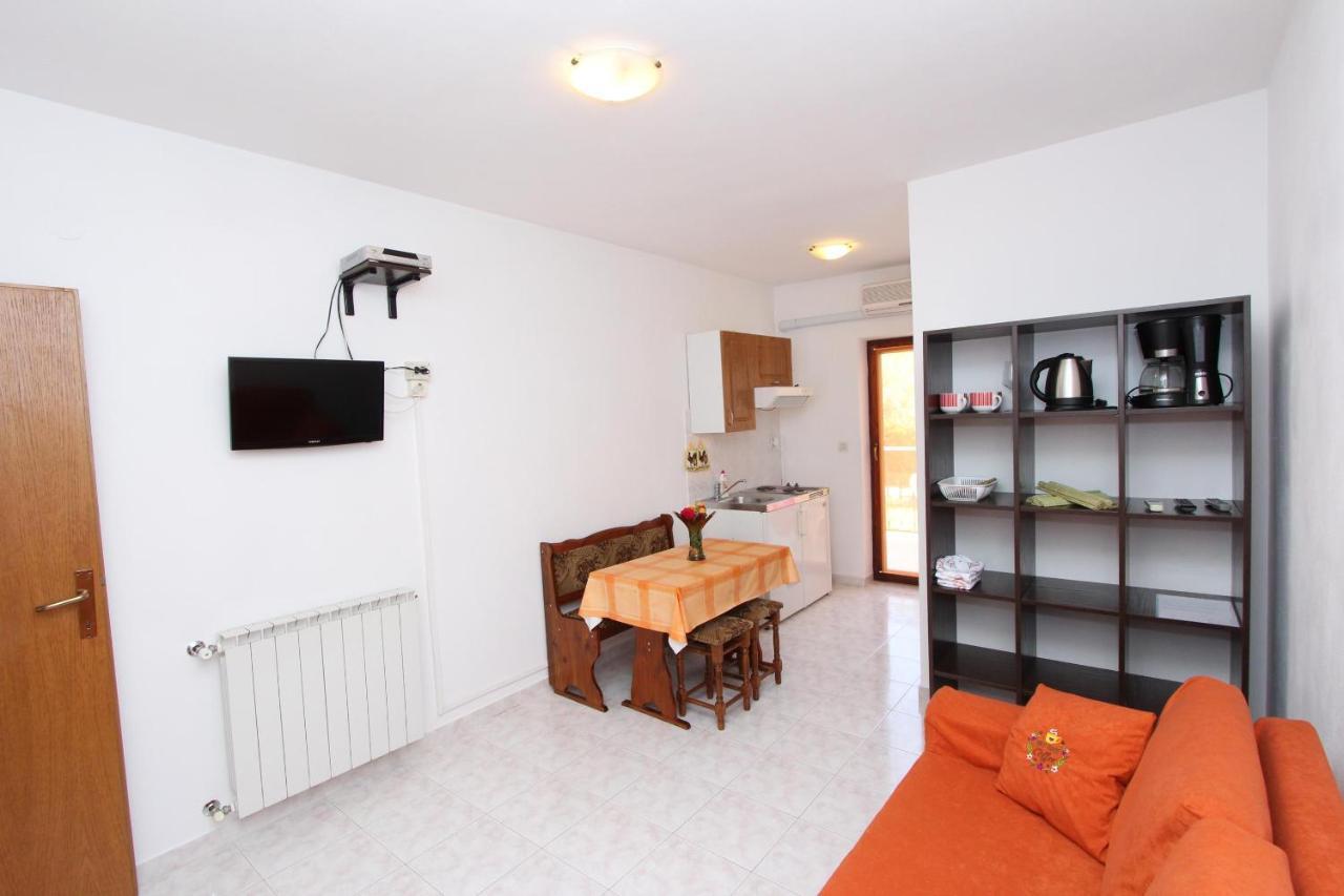 Apartments Denise โรวีน ภายนอก รูปภาพ