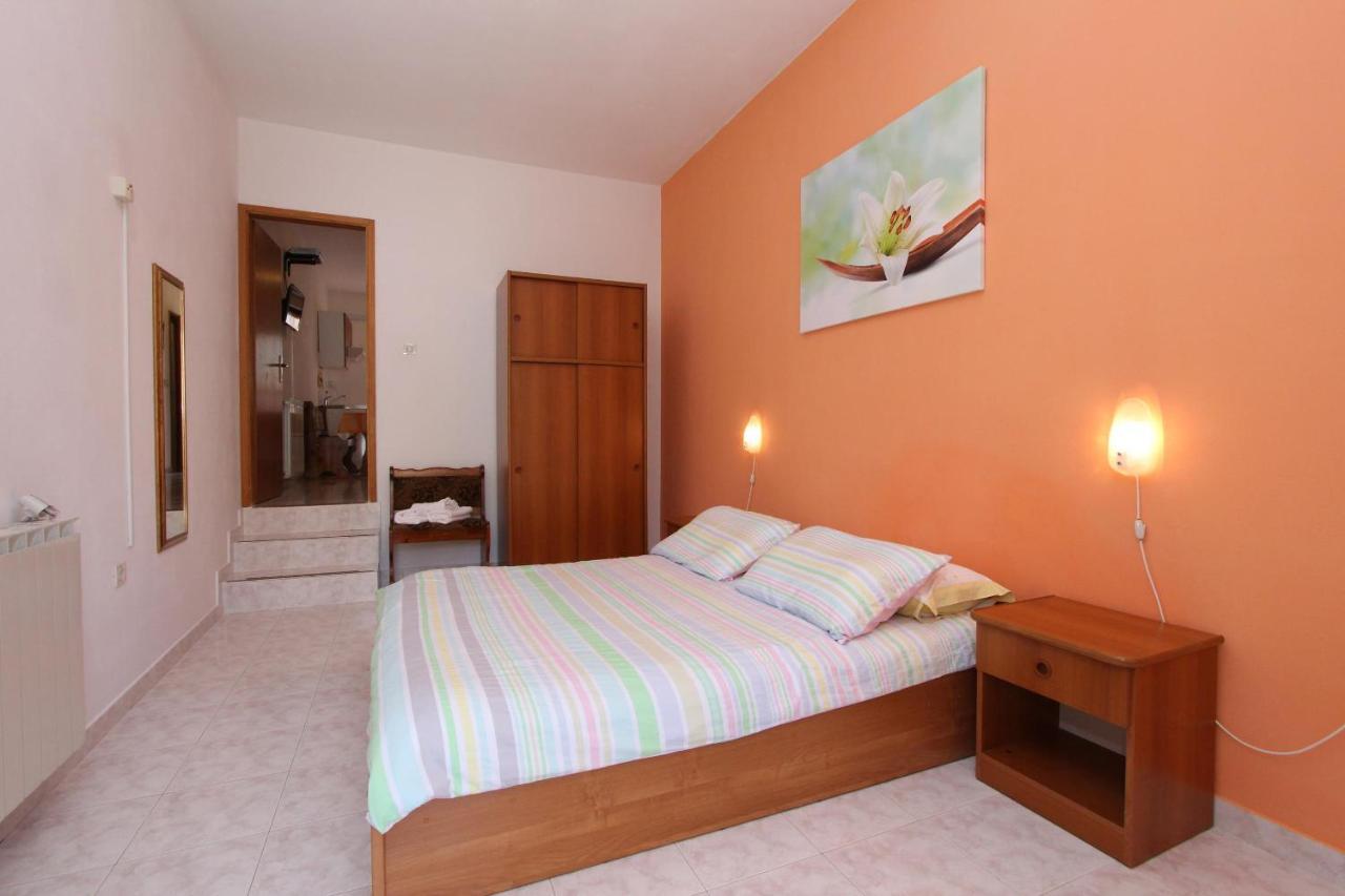 Apartments Denise โรวีน ภายนอก รูปภาพ