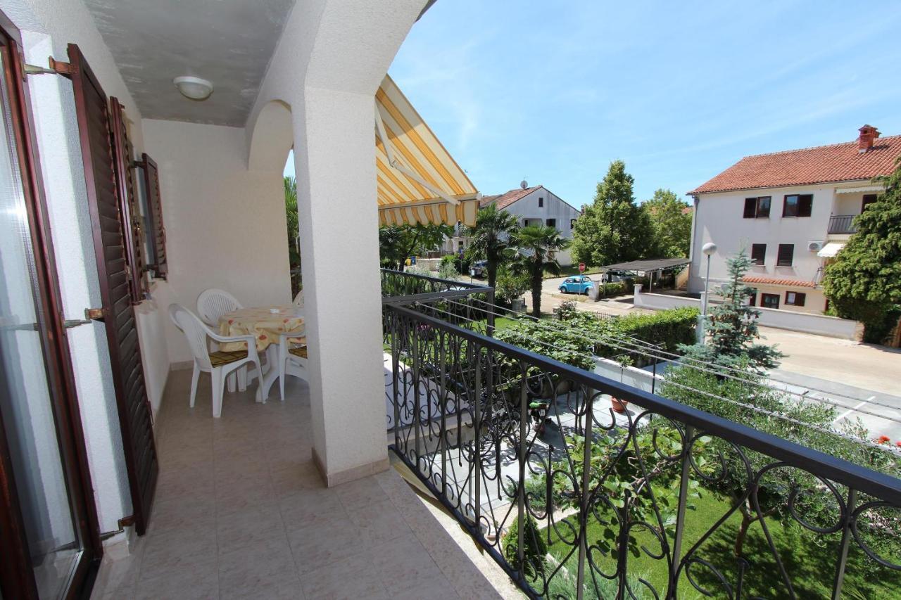 Apartments Denise โรวีน ภายนอก รูปภาพ